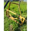 Image 3 : Yellow bale fork