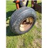 Image 10 : 8 Bottom Case plow c/w all coulters