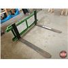 Image 3 : 3ft Pallet Forks "HLA Attachments" (Fits 1025R Tractor)