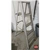 Image 2 : Aluminum Step Ladder 5ft