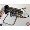 Image 2 : Combo: Coping Saws, Pruning Saw, Wood Working Vise