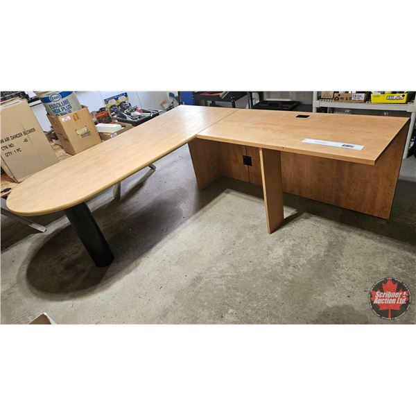 Corner Desk (30"H x 72"W x 77"D)