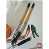 Image 2 : Gardening Tools / Pail : Pruners; Pruning Saw; Shears; Small Shovel