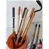 Image 4 : Gardening Tools / Pail : Pruners; Pruning Saw; Shears; Small Shovel