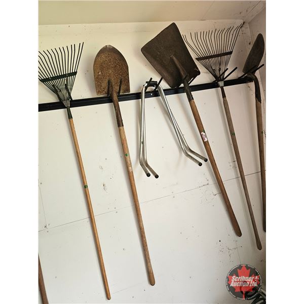 Long Handle Yard Tools with Ext Ladder Stand Offs
