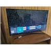 Image 9 : Samsung Smart 40" Flatscreen TV