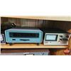 Image 4 : Variety of Communication Receivers : Ham Radios & Microphones