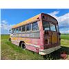 Image 7 : Not Running Dodge 400 School Bus "Wayne" (was camperized) : - V8 Gas - Can NOT turn over by hand