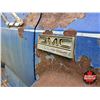 Image 27 : GRAIN TRUCK : 1974 GMC C5000 : 2-Ton : 12ft Box & Hoist