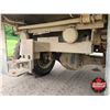 Image 29 : GRAIN TRUCK : 1974 GMC C5000 : 2-Ton : 12ft Box & Hoist
