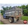 Image 7 : GRAIN TRUCK : 1974 GMC C5000 : 2-Ton : 12ft Box & Hoist