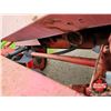 Image 19 : SWATHER : Massey Ferguson 775-DT
