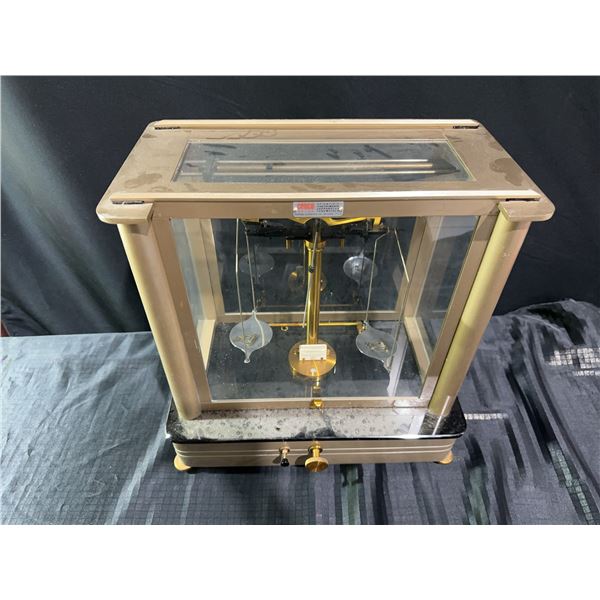 Cenco Analytical Balance Scale