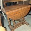 Image 5 : Oak Gate Leg Drop Leaf End Table