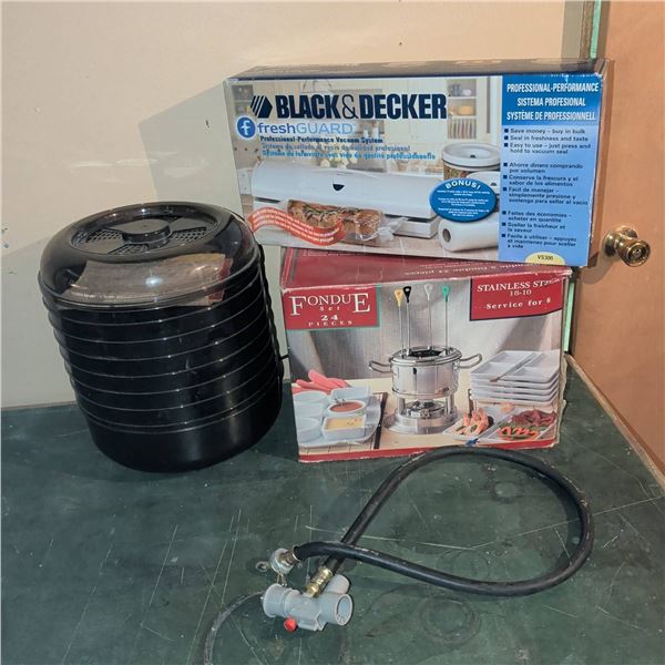 Kitchen Appliances and Accessories Lot