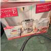 Image 2 : Kitchen Appliances and Accessories Lot