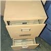 Image 4 : Two-Drawer Metal Filing Cabinet w/ XL Suitcase