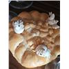 Image 5 : Glassware Set With Decorative Bread Keepsake