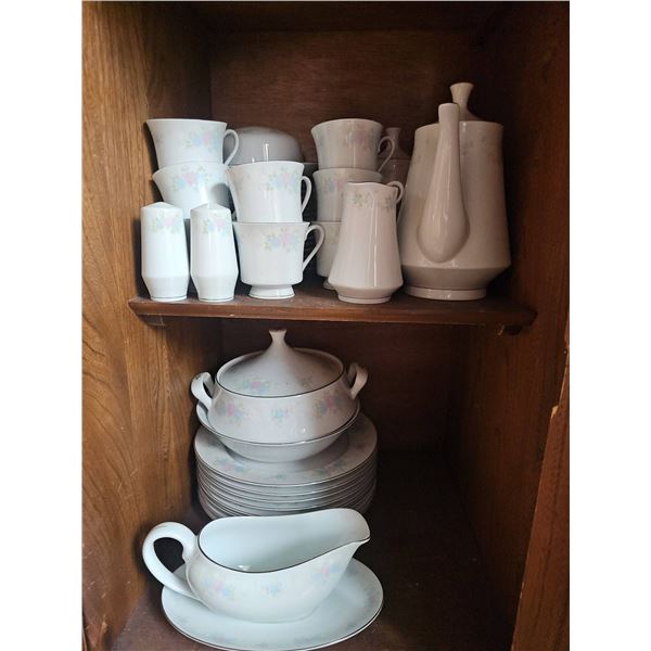 China Garden Prestige China Dinnerware Set