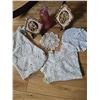 Image 1 : Lot: Crochet Doilies, Framed Plaques, &