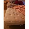 Image 5 : Bedroom Furniture Set With Queen Bed