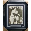Image 1 : JOE DIMAGGIO SIGNED AND FRAMED PICTURE - PSA COA