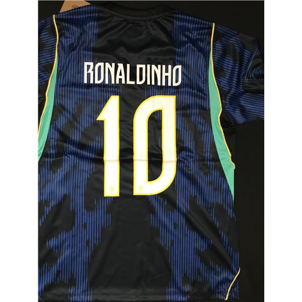 NEW WITH TAGS RONALDHINO BRAZIL SOCCER JERSEY