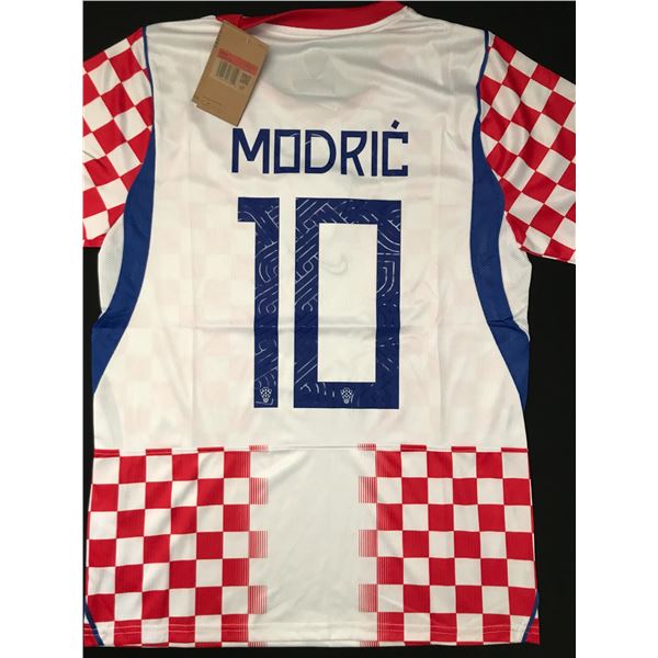 NEW WITH TAGS LUKA MODRIC CROTIA SOCCER JERSEY
