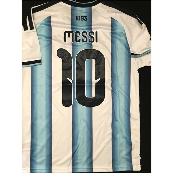 NEW WITH TAGS LIONEL MESSI ARGENTINA SOCCER JERSEY