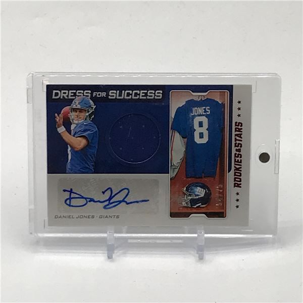 2019 PANINI ROOKIES AND STARS FOOTBALL DANIEL JONES SIGNED PATCH ROOKIE CARD 54/75
