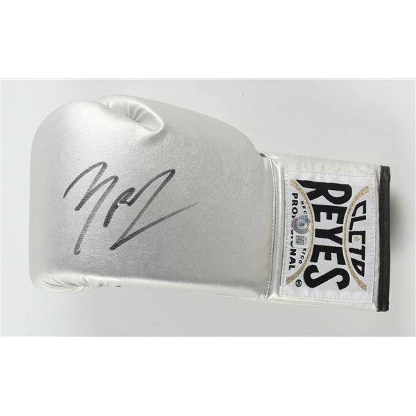 MICHAEL B JORDAN SIGNED CREED BOXING GLOVE (BECKETT COA)