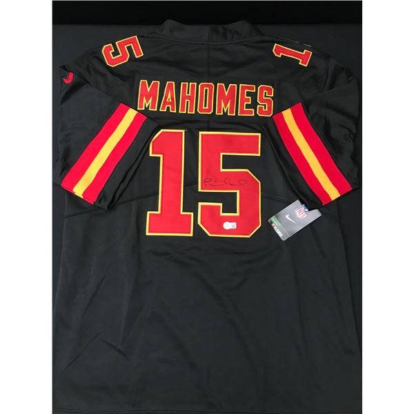 PATRICK MAHOMES SIGNED KANSAS CITY CHIEFS JERSEY - BECKETT COA