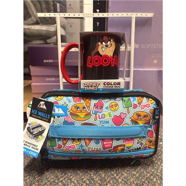 Looney Tunes Tazmanian Devil Color Change Mug & Arctic Zone Lunch Bag