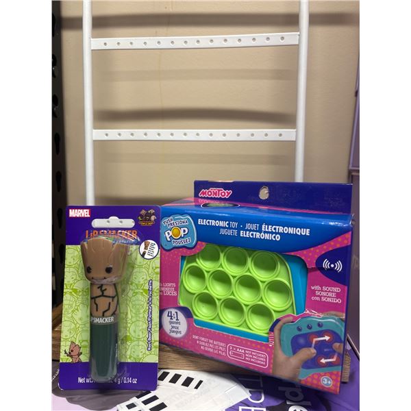 Marvel Groot Lip Smacker & Montoy Electronic Pop It Toy