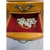 Image 3 : An Old Jewelry Box Filled with Good Quality Useable Jewelry
