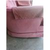Image 4 : Pink Tufted Upholstered Armchair
