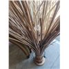 Image 5 : Striped Chair, Ergo Quartz Clock, Twig Light, Room Fresheners and Napkin Rings