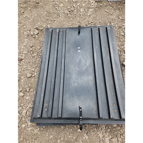 Norseman Folding Portable Ice Fishing Hut 32" x 41" Base