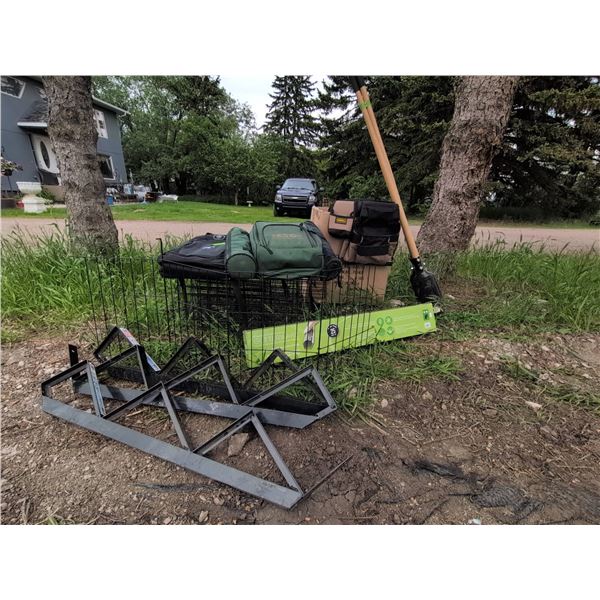 Outdoor and Tool Lot With Picnic Set