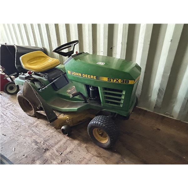 JD STX 38 Lawn mower