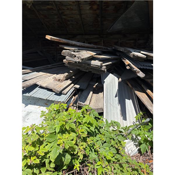 Large Qty of Lumber, 2x6s, qty of ship lap, rough lumber, Buyer is responsible to load