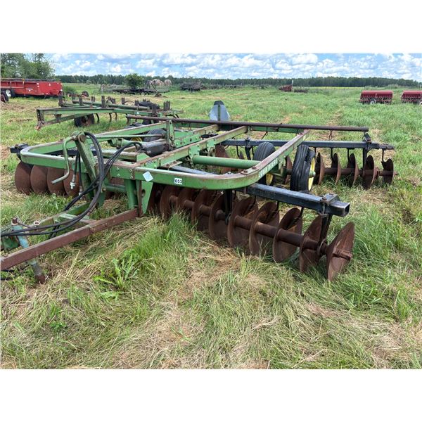 JD T0215, approx. 15 disc, coned blades, SN: 011861A