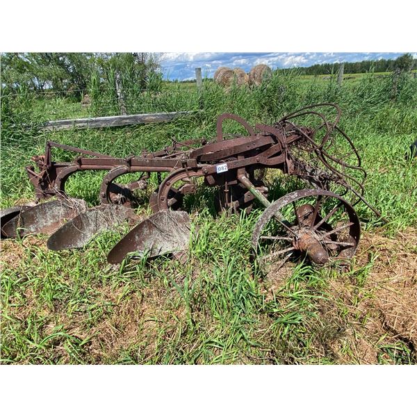 JD 3 bottom plow on steel
