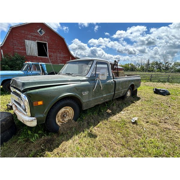 1970 Chev C20, 350 V8, 4 spd, green, SN:CE2401112201