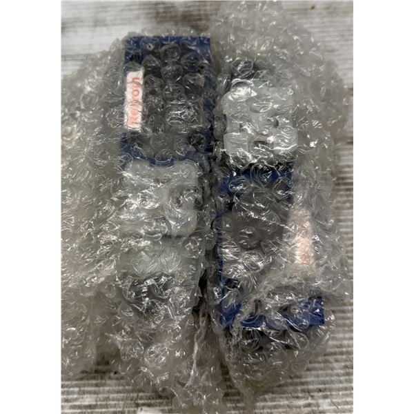 (2) Rexroth #R978017922 Valves