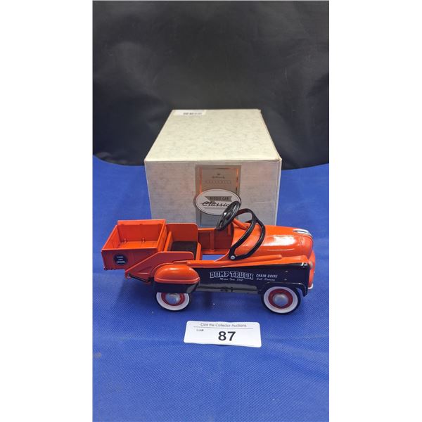Vintage die cast Kiddie Car pedal car model with box, car is 8"
