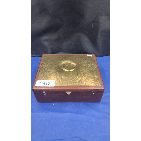 Set of antler handle knives in nice wooden box