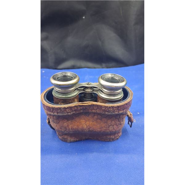 Vintage LE JOCKEY CLUB of Paris binoculars in case