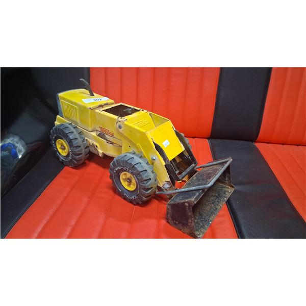 Vintage pressed steel Tonka loader