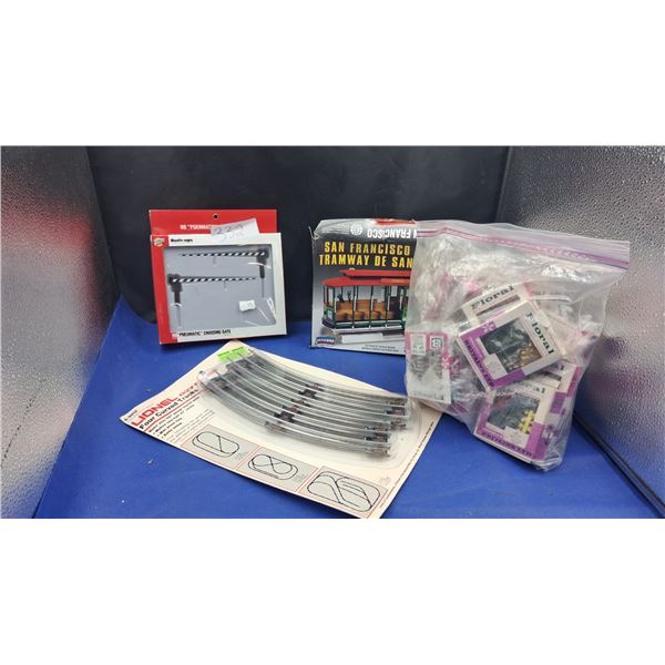 Vintage collecable train lot
